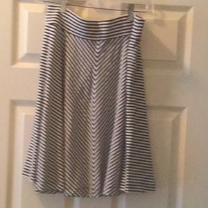 black and white flare skirt